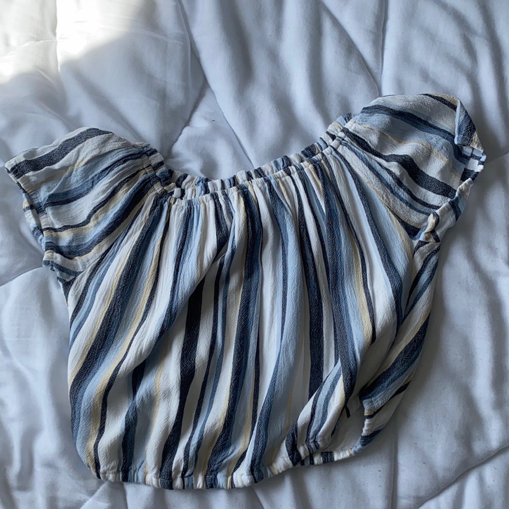 Cropped stripe shirt